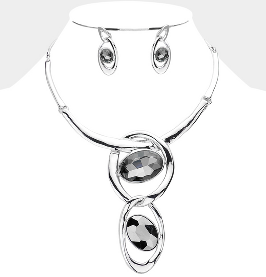 Double Oval Glass Stone Metal Hoop Link Bib Necklace