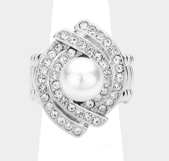 Queen Pearl Ring